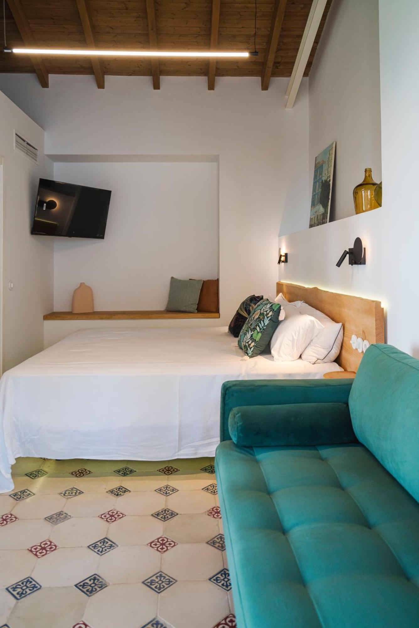 La Moderna Suites マラガ エクステリア 写真